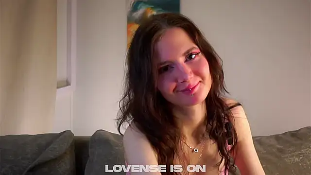 Snapshot of MarcyFrazee chatting on November 22, 2025, 2:21 am MarcyFrazee online show from November 22, 2025, 2:21 am