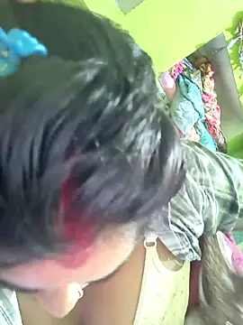 ALEXXA 143 online show from October 27, 2025, 8:02 pm