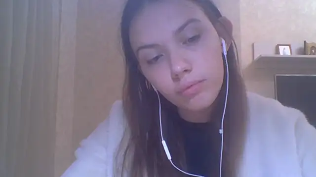 Snapshot of CeyaLier chatting on October 16, 2025, 4:08 pm CeyaLier online show from October 16, 2025, 4:08 pm