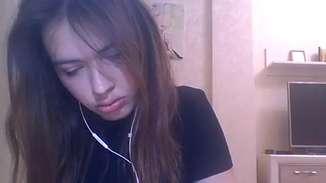 Snapshot of CeyaLier chatting on October 17, 2025, 4:09 pm CeyaLier online show from October 17, 2025, 4:09 pm