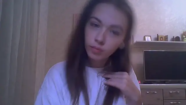 Snapshot of CeyaLier chatting on October 23, 2025, 5:12 pm CeyaLier online show from October 23, 2025, 5:12 pm