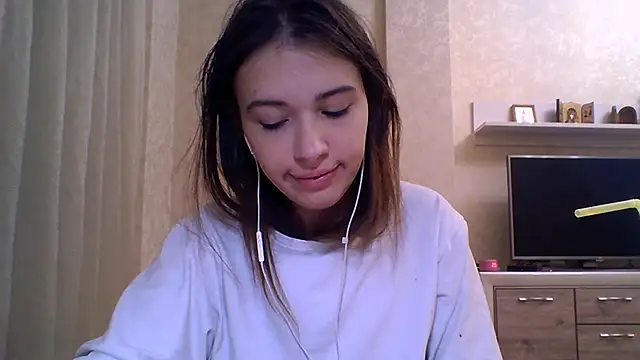 Snapshot of CeyaLier chatting on October 28, 2025, 5:15 pm CeyaLier online show from October 28, 2025, 5:15 pm