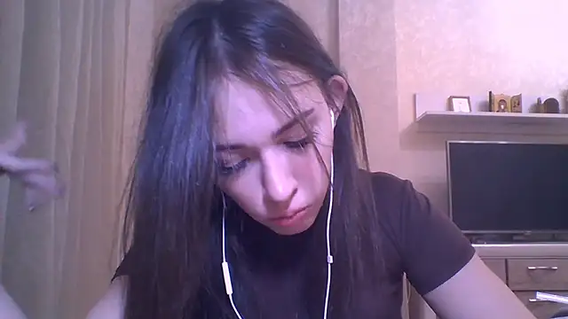 Snapshot of CeyaLier chatting on November 5, 2025, 5:13 pm CeyaLier online show from November 5, 2025, 5:13 pm