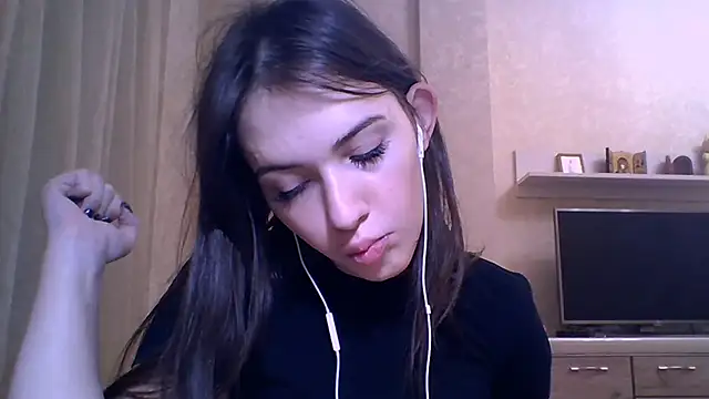 Snapshot of CeyaLier chatting on November 11, 2025, 5:02 pm CeyaLier online show from November 11, 2025, 5:02 pm