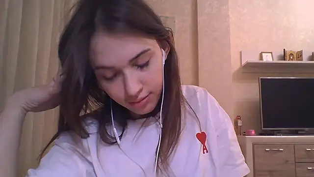 CeyaLier online show from November 24, 2025, 5:12 pm