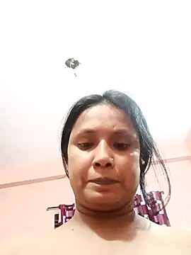 Snapshot of Megla879 chatting on November 3, 2025, 12:06 pm Megla879 online show from November 3, 2025, 12:06 pm