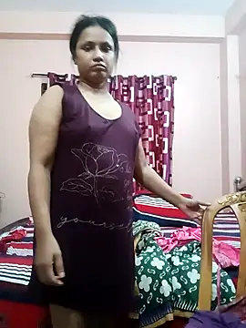 Snapshot of Megla879 chatting on November 6, 2025, 1:39 am Megla879 online show from November 6, 2025, 1:39 am