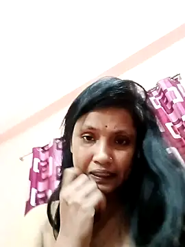 Snapshot of Megla879 chatting on November 7, 2025, 1:49 am Megla879 online show from November 7, 2025, 1:49 am