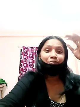 Snapshot of Megla879 chatting on November 7, 2025, 1:55 pm Megla879 online show from November 7, 2025, 1:55 pm