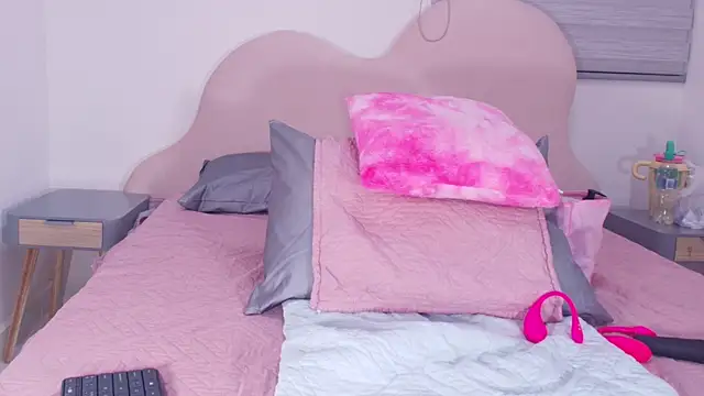 Snapshot of lu_mystic chatting on April 10, 2026, 4:06 am lu mystic online show from April 10, 2026, 4:06 am