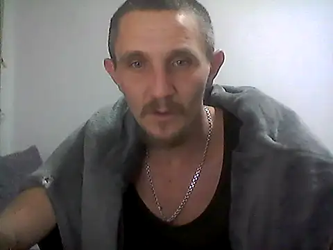 Twolatte online show from January 11, 2026, 10:26 pm