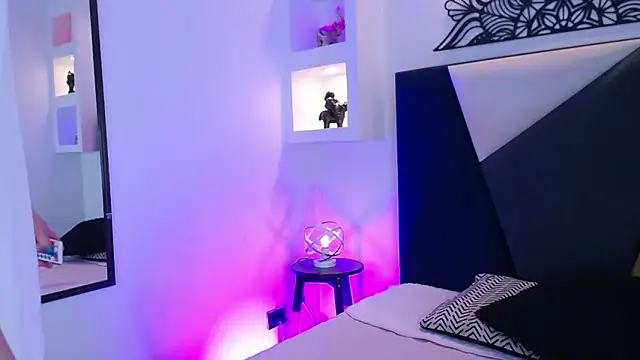 Snapshot of Emo_Boy_ chatting on February 2, 2026, 8:07 pm Emo Boy online show from February 2, 2026, 8:07 pm