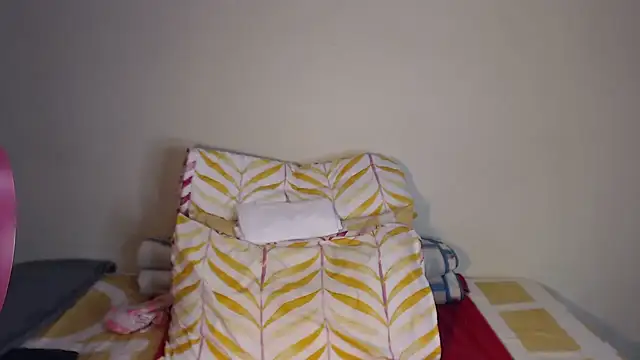 Tillah87 online show from October 28, 2025, 3:14 pm