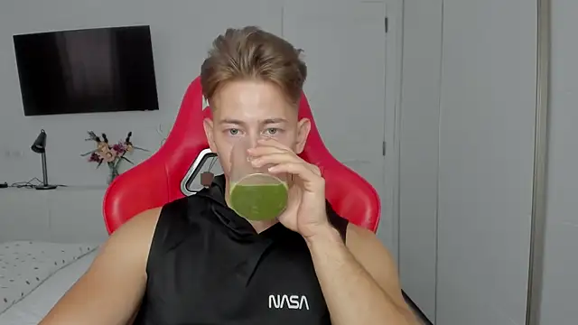 find0m master online show from October 11, 2025, 2:26 pm