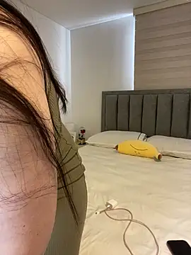 Isabella LaRue online show from February 4, 2026, 8:47 pm