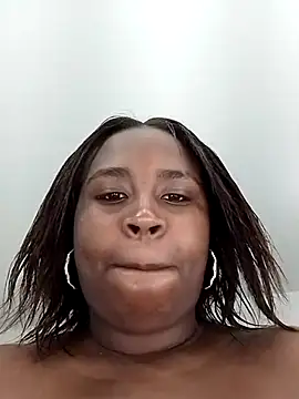 Snapshot of NaomiGrace_ chatting on October 19, 2025, 11:22 am NaomiGrace online show from October 19, 2025, 11:22 am