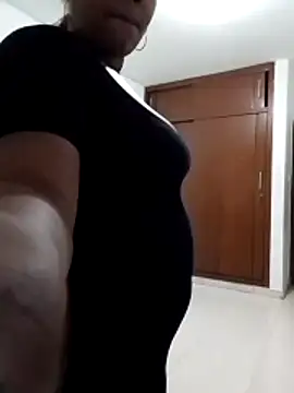 Snapshot of NaomiGrace_ chatting on November 16, 2025, 10:43 am NaomiGrace online show from November 16, 2025, 10:43 am