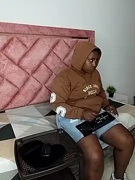 Snapshot of NaomiGrace_ chatting on November 24, 2025, 10:59 am NaomiGrace online show from November 24, 2025, 10:59 am