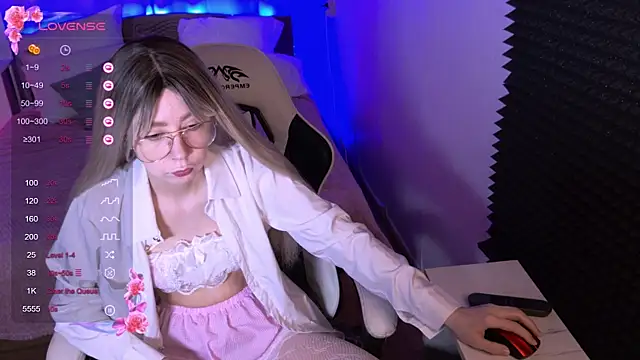 sofiisun online show from November 10, 2025, 2:10 am