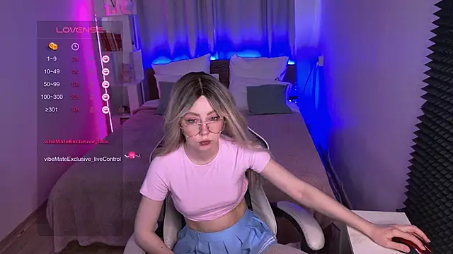sofiisun online show from May 12, 2026, 2:08 am