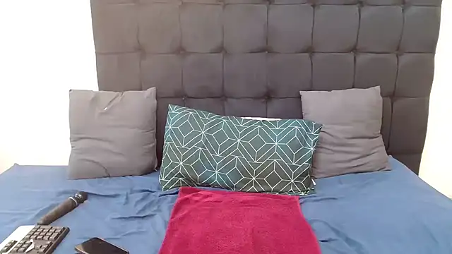 CaramelBootty online show from February 12, 2026, 5:57 am