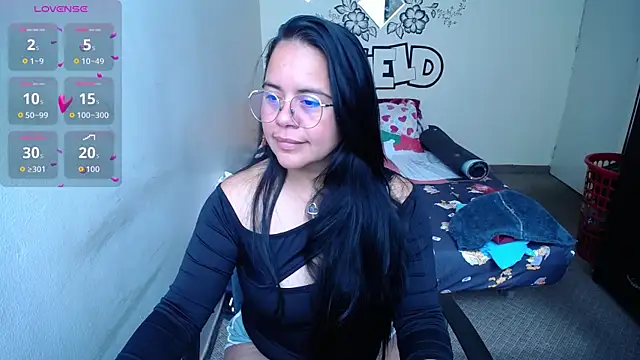 Miss  kendra  online show from December 21, 2025, 2:57 pm