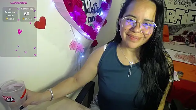 Miss  kendra  online show from February 24, 2026, 2:20 am