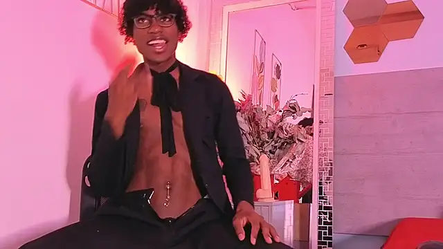 Snapshot of Darkcandyboy chatting on October 9, 2025, 12:36 pm Darkcandyboy online show from October 9, 2025, 12:36 pm