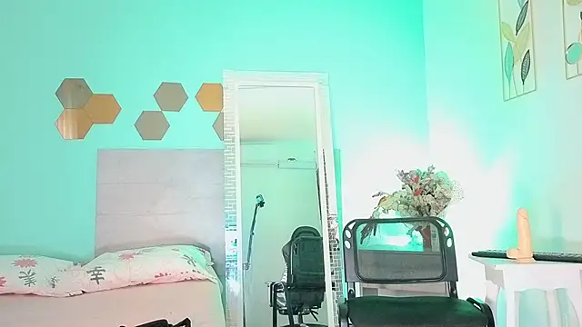 Snapshot of Darkcandyboy chatting on October 14, 2025, 12:50 pm Darkcandyboy online show from October 14, 2025, 12:50 pm