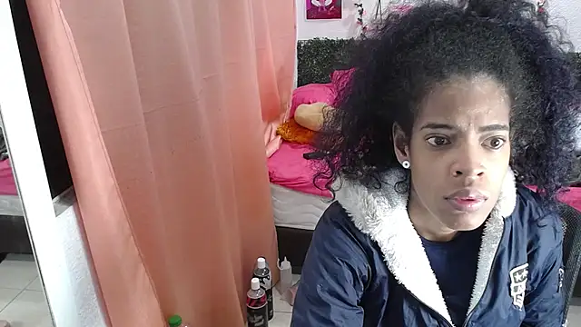 thianahorny online show from June 1, 2026, 12:51 pm