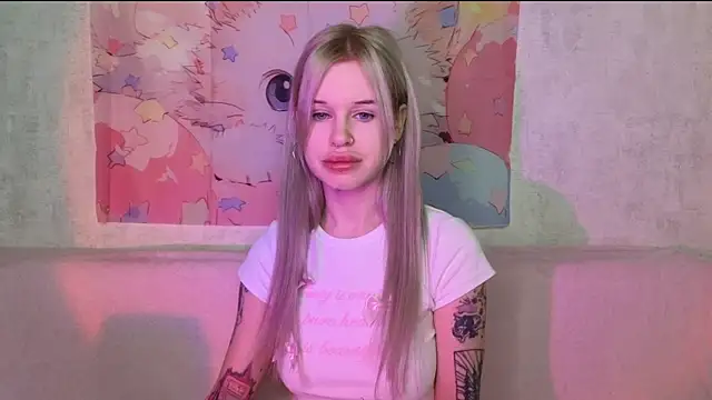 Snapshot of HoneyGold_ chatting on November 30, 2025, 4:16 am HoneyGold online show from November 30, 2025, 4:16 am