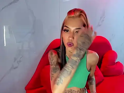 Snapshot of KarlaSlutSkinny__ chatting on October 23, 2025, 3:17 am KarlaSlutSkinny online show from October 23, 2025, 3:17 am
