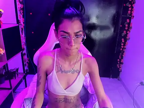 KarlaSlutSkinny   online show from February 20, 2026, 7:58 pm