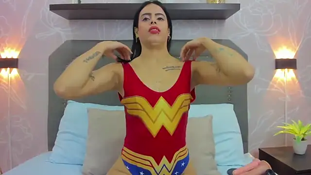 Snapshot of laura_maite_ chatting on November 15, 2025, 12:13 pm laura maite online show from November 15, 2025, 12:13 pm