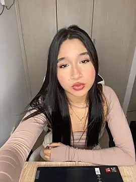 Snapshot of Ariasex_ chatting on November 6, 2025, 7:26 pm Ariasex online show from November 6, 2025, 7:26 pm