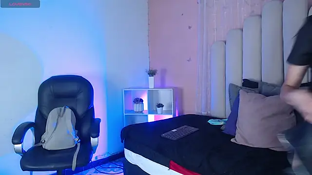 Snapshot of SweetRenata_ chatting on January 17, 2026, 11:26 am SweetRenata online show from January 17, 2026, 11:26 am