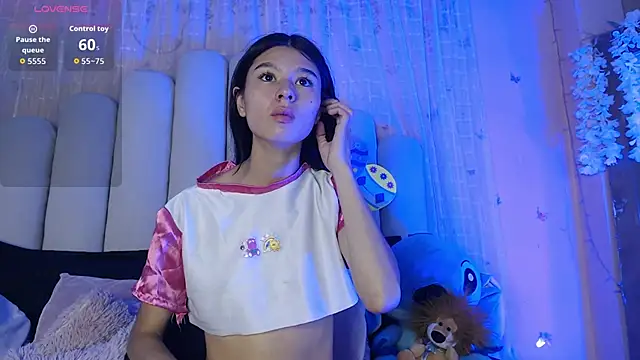 Snapshot of SweetRenata_ chatting on February 17, 2026, 12:34 pm SweetRenata online show from February 17, 2026, 12:34 pm