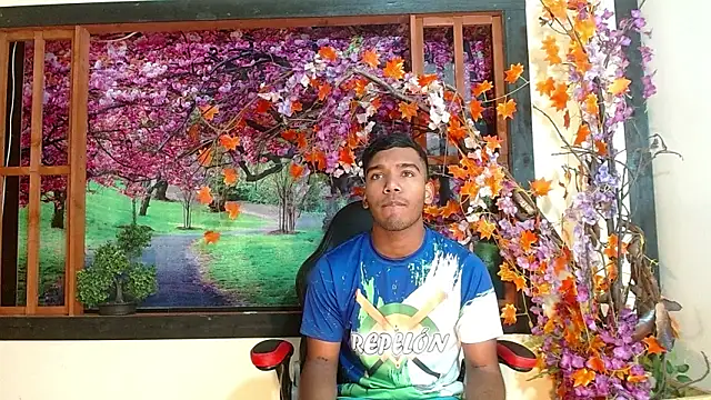 Snapshot of Yeinner_ chatting on October 8, 2025, 7:22 pm Yeinner online show from October 8, 2025, 7:22 pm