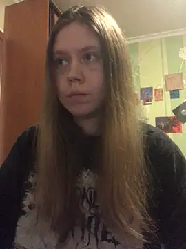 LunaVirelle online show from February 8, 2026, 3:26 pm