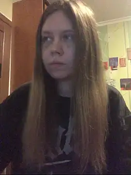 LunaVirelle online show from February 16, 2026, 4:36 pm