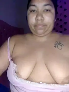 Snapshot of AprilBelmore chatting on November 7, 2025, 6:02 am AprilBelmore online show from November 7, 2025, 6:02 am