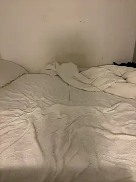 Snapshot of Maryanit chatting on November 16, 2025, 1:11 am Maryanit online show from November 16, 2025, 1:11 am