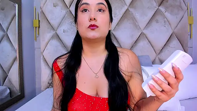 Snapshot of GabyParker_ chatting on April 7, 2026, 12:05 pm GabyParker online show from April 7, 2026, 12:05 pm