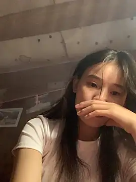 Han-han123 online show from November 7, 2025, 12:16 pm