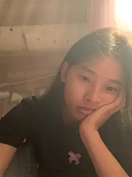 Han-han123 online show from November 9, 2025, 8:07 pm