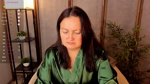 Snapshot of hottyannaa chatting on October 27, 2025, 2:37 am hottyannaa online show from October 27, 2025, 2:37 am