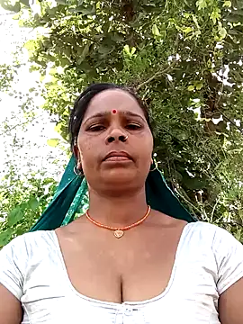 Snapshot of Rt_shreya chatting on October 11, 2025, 7:51 am Rt shreya online show from October 11, 2025, 7:51 am