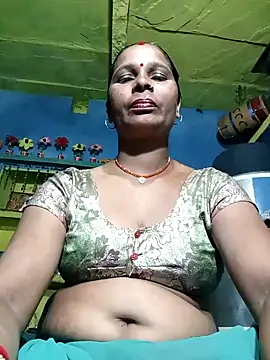 Snapshot of Rt_shreya chatting on October 13, 2025, 3:56 pm Rt shreya online show from October 13, 2025, 3:56 pm