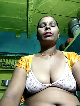 Snapshot of Rt_shreya chatting on October 21, 2025, 4:41 pm Rt shreya online show from October 21, 2025, 4:41 pm