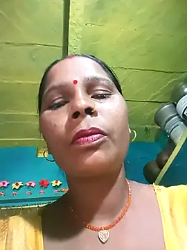 Snapshot of Rt_shreya chatting on October 26, 2025, 5:24 am Rt shreya online show from October 26, 2025, 5:24 am